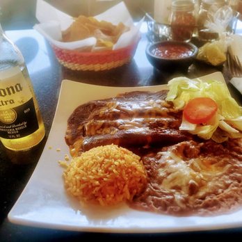 El Marquez Restaurant - Cheese enchilada - Mexican Near Me - Norwalk, California El Marquez Restaurant - Cheese enchilada - Mexican Near Me - Norwalk, California