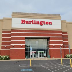 Burlington - Former Storefront, Burlington is now located across the street.