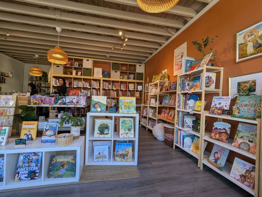 Bel Canto Books Retro Row by null