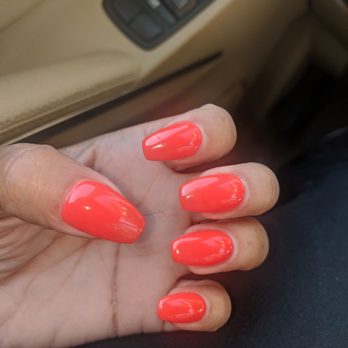 Q Nails - Ann did my nails! I love this bright red color! - Nail Salons Near Me - Santa Clara, California