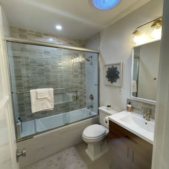 Avanti Construction Group - a bathroom with a skylight - Roofing Near Me - West Hollywood, California Avanti Construction Group - a bathroom with a skylight - Roofing Near Me - West Hollywood, California