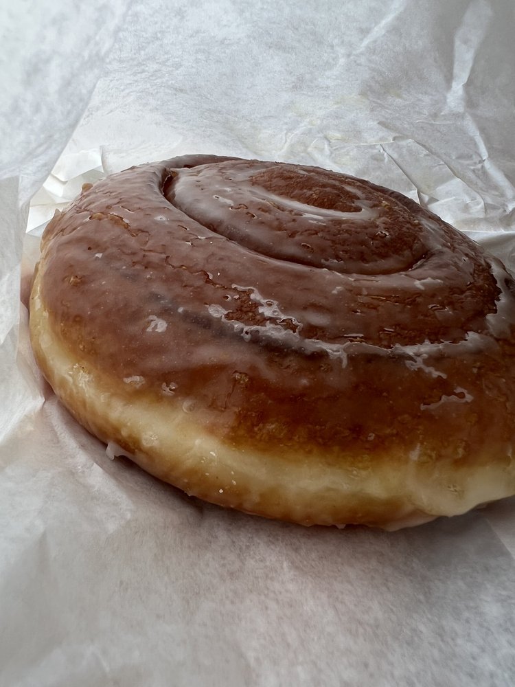 CHRISTY’S DONUTS Updated July 2024 96 Photos & 28 Reviews 14003