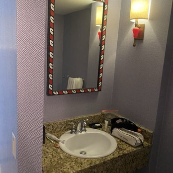 Graduate by Hilton Providence - Vanity - Hotels Near Me - Providence, Rhode Island Graduate by Hilton Providence - Vanity - Hotels Near Me - Providence, Rhode Island