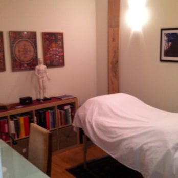 Paul Hutchins - Acupuncture Treatment Room - Chiropractors Near Me - Red Hook, New York Paul Hutchins - Acupuncture Treatment Room - Chiropractors Near Me - Red Hook, New York
