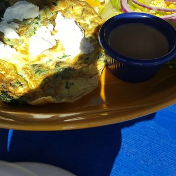 C'est La Vie - French Near Me - Sarasota, Florida