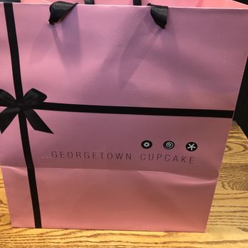 Georgetown Cupcake - Cupcakes Near Me - Washington, DC, District of Columbia