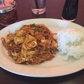 Thai Chili - Pad Thai lunch special $6.95. The best around! - Thai Near Me - Calimesa, California Thai Chili - Pad Thai lunch special $6.95. The best around! - Thai Near Me - Calimesa, California