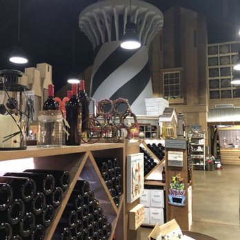 Duplin Winery - Wine Tasting Room Near Me - N Myrtle Beach, South Carolina
