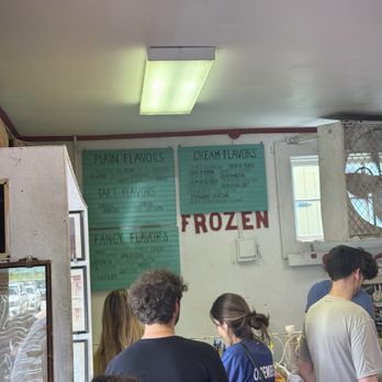 Hansen's Sno-Bliz - Ice Cream & Frozen Yogurt Near Me - New Orleans, Louisiana Hansen's Sno-Bliz - Ice Cream & Frozen Yogurt Near Me - New Orleans, Louisiana