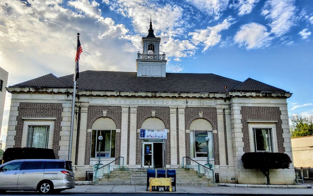 US POST OFFICE Updated September 2024 13 Reviews 16 N Bryn Mawr