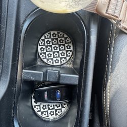 Cup holders again with the zero attempt to clean them
