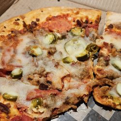 Kristophers Bar & Restaurant - The Brooklyn Large??? Pizza
