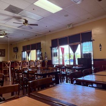 Tasty Thai Cuisine - View of dining room from my chair - Thai Near Me - Murrieta, California