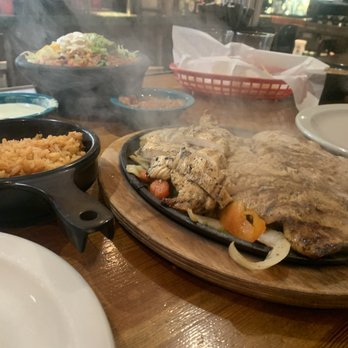 Chuy's - Chicken fajitas (spot that Creamy Jalapeño in the background!) - Bars Near Me - Pembroke Pines, Florida