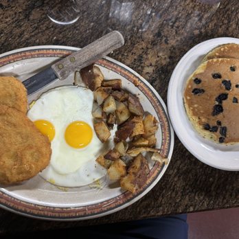 Chuck Wagon Restaurant - American Near Me - Miami, Florida