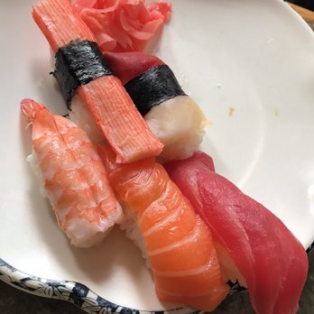 Sushi Inn - Sushi Bars Near Me - Toronto, Ontario