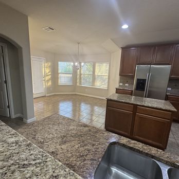 Gritz Cleaning Services - Dining Room - Home Cleaning Near Me