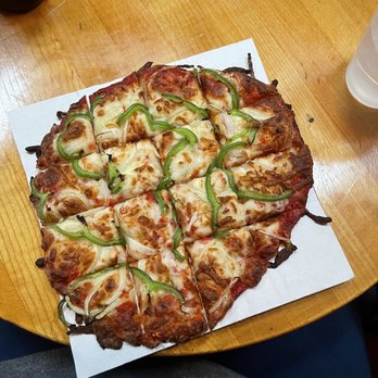 Oregon Express - Prizes w green peppers and onions - Pizza Near Me - Dayton, Ohio