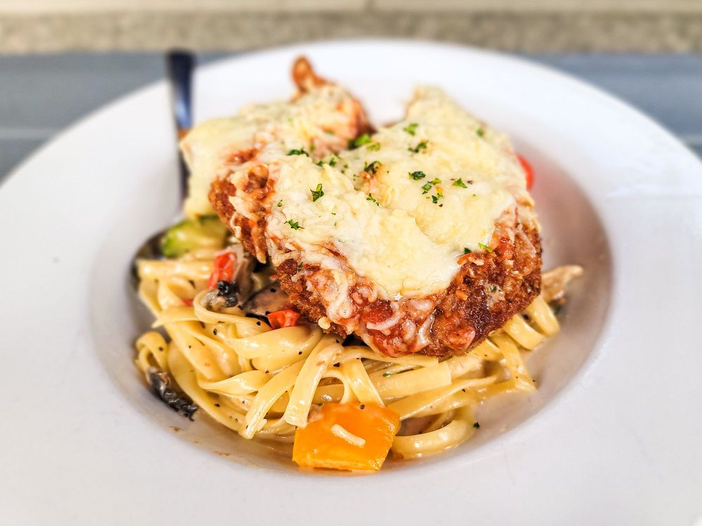 CHAISE LOUNGE RESTAURANT Updated September 2024 137 Photos & 155