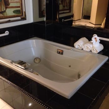Peppermill Reno - Jacuzzi (dec2013) - Casinos Near Me - Reno, Nevada