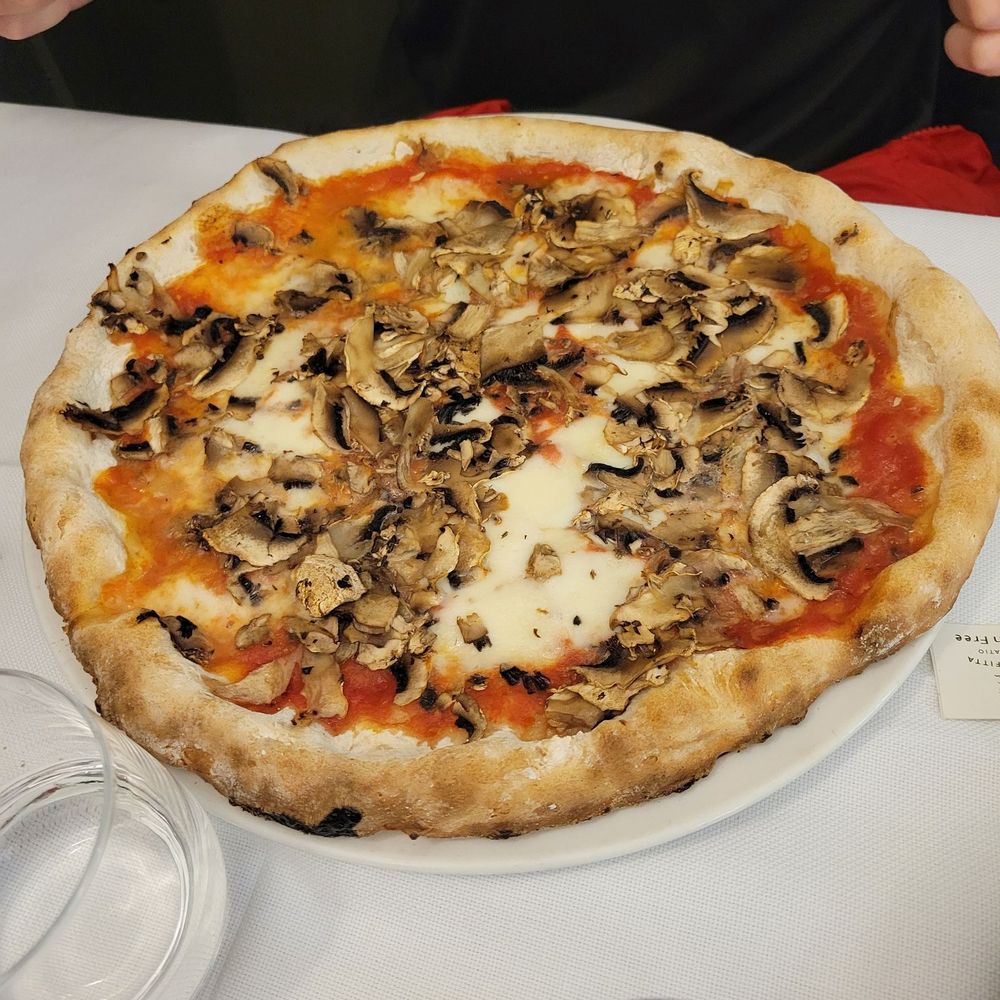 La Soffitta Renovatio - Mushrooms Gluten-Free Pizza - Pizza Near Me - Rome, RM