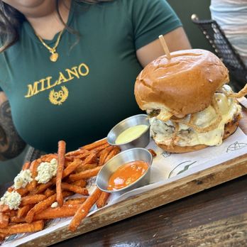 Dunedin New Zealand Eats - Wagyu burger - Burgers Near Me - San Diego, California