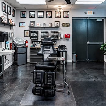 Salt & Light Tattoo - Salt & Light Tattoo's spacious private piercing room. - Tattoo Near Me - Chandler, Arizona Salt & Light Tattoo - Salt & Light Tattoo's spacious private piercing room. - Tattoo Near Me - Chandler, Arizona