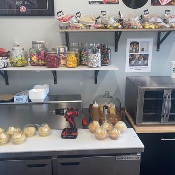 F BITES Coffee & Kitchen - Cafes Near Me - Niagara Falls, New York