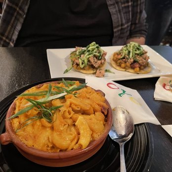 Oyo - Mac n cheese and Street Food Doubles with Jerk Chicken - Latin American Near Me - Pleasanton, California