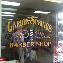 Garden Springs Barber Shop - Joe Singleton cuttin' away