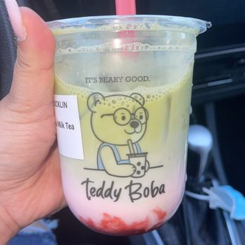 Tea Street - Strawberry matcha latte - Bubble Tea Near Me - Rocklin, California