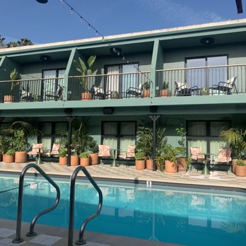 Palihotel Hollywood - Really cute and large pool - Hotels Near Me - Los Angeles, California Palihotel Hollywood - Really cute and large pool - Hotels Near Me - Los Angeles, California