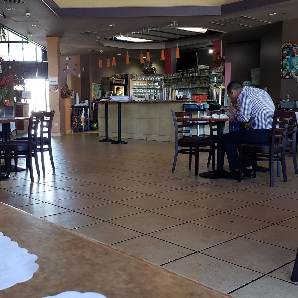Com Tam Thanh - Dining room - Vietnamese Near Me - Newark, California Com Tam Thanh - Dining room - Vietnamese Near Me - Newark, California