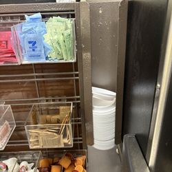 7-Eleven - No love for coffee bar always over flowing trash and no lids and old coffee
