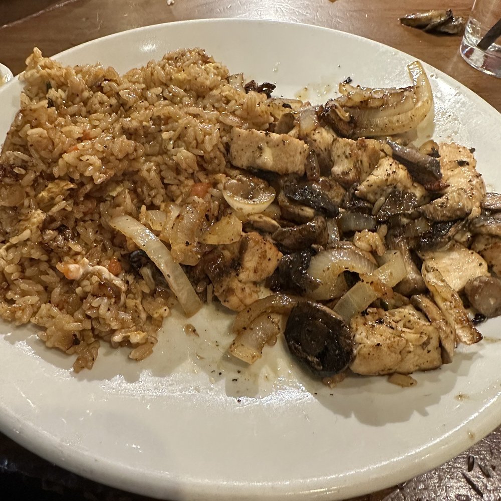 Benihana - Columbus - HIBACHI CHICKEN and HIBACHI VEGETABLE FRIED RICE (Serves 1) - Sushi Bars Near Me - Columbus, Ohio
