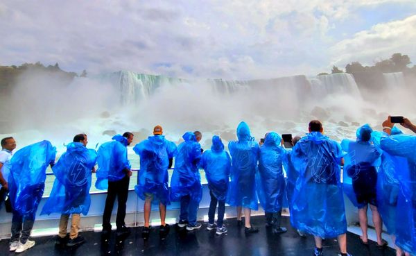 Maid of the Mist by null