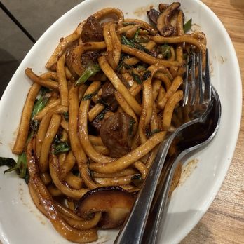dan modern chinese - dan mein short rib - Chinese Near Me - Los Angeles, California