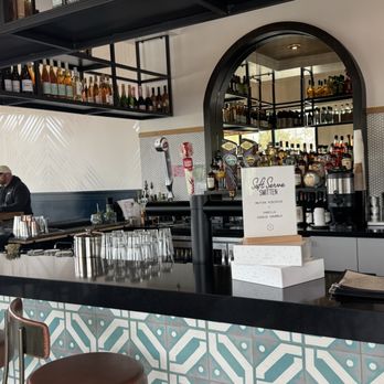 Cafe Smitten - Bar area - Breakfast & Brunch Near Me - Bakersfield, California