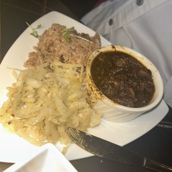 S'Aimer - Oxtail - Lounges Near Me - New York, New York