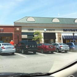 Sunglass Hut