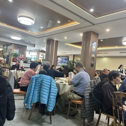 Golden Seafood Palace