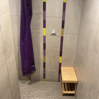 Planet Fitness - Shower with shelf - Gyms Near Me - Phoenix, Arizona Planet Fitness - Shower with shelf - Gyms Near Me - Phoenix, Arizona