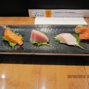 Toro Sushi - Complimentary sushi that took away my sushi virginity. Melts like butter - Sushi Bars Near Me - Chicago, Illinois