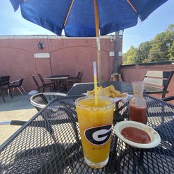Los Bravos - Patio outing