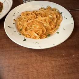 Linguine with vodka sauce.