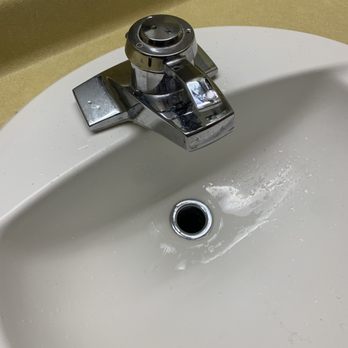 Colonial Inn - Franklin - No drain, and water come out at a trickle. - Hotels Near Me - Franklin, North Carolina Colonial Inn - Franklin - No drain, and water come out at a trickle. - Hotels Near Me - Franklin, North Carolina