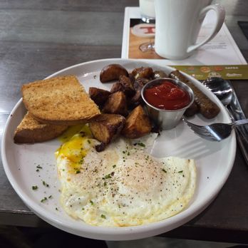 Cafe 4 - Cafe 4 Sausage & Eggs - Comfort Food Near Me - Knoxville, Tennessee