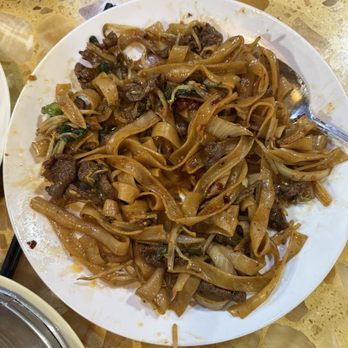 Dumpling House - Flat Rice Noodles with Beef - Chinese Near Me - Plano, Texas Dumpling House - Flat Rice Noodles with Beef - Chinese Near Me - Plano, Texas