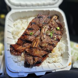 Diamond Head Market & Grill - Kalbi Rice Plate