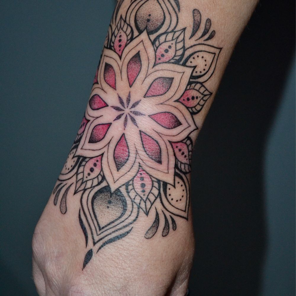 Best plant tattoos by Los Angeles tattoo artists - Los Angeles Times, image size:1000x1000